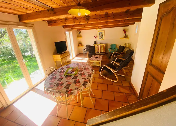 Location Climatisee, Piscine, Animaux Acceptes, Jardin Cloture, Parking, Provence , Wifi