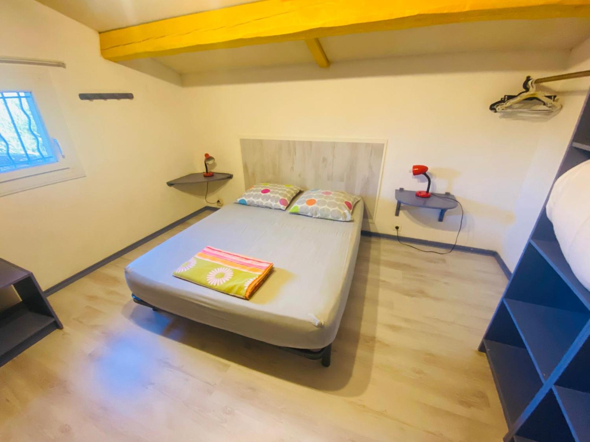 Location Climatisee, Piscine, Animaux Acceptes, Jardin Cloture, Parking, Provence , Wifi