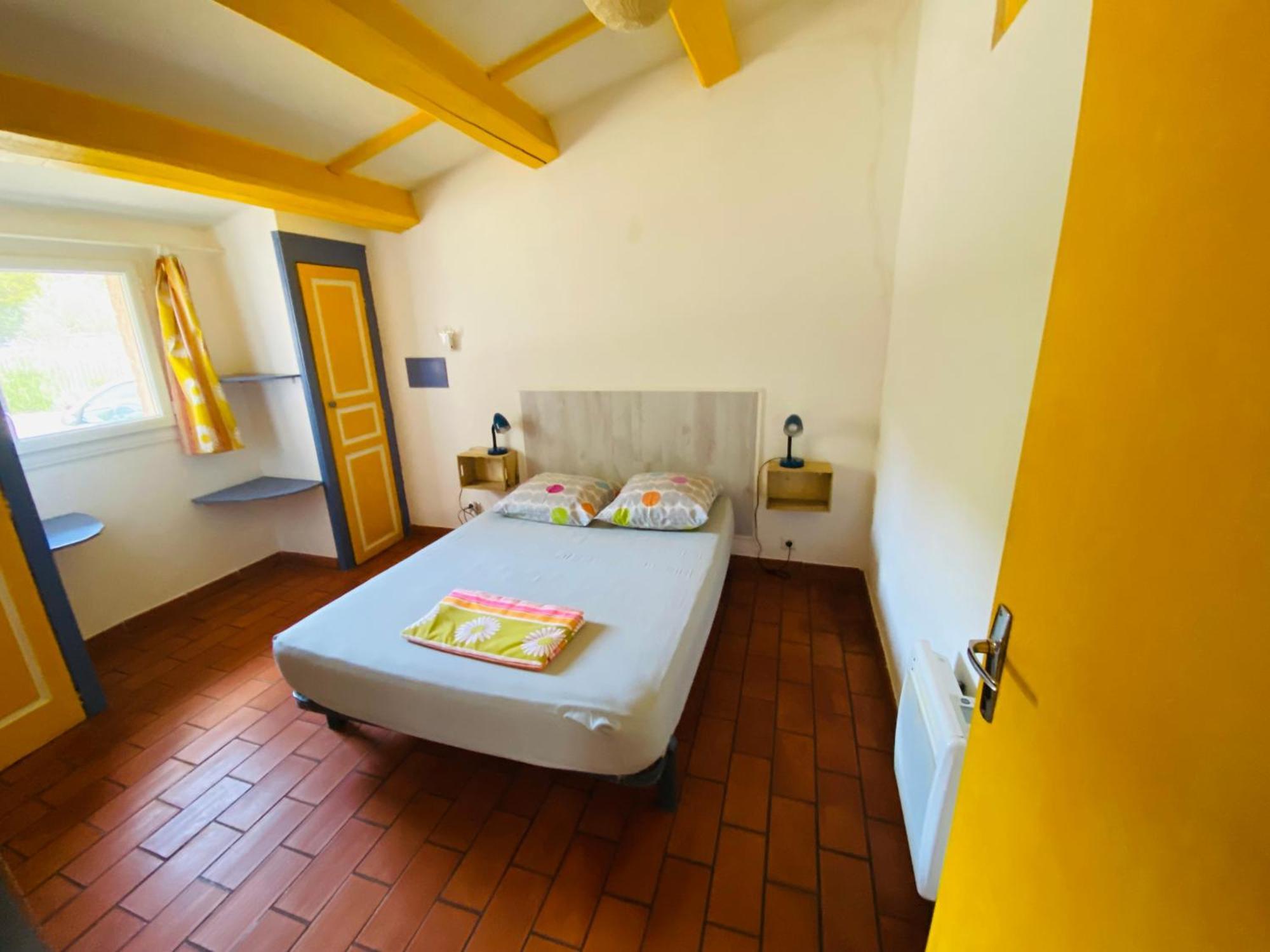 Location Climatisee, Piscine, Animaux Acceptes, Jardin Cloture, Parking, Provence , Wifi Holiday home